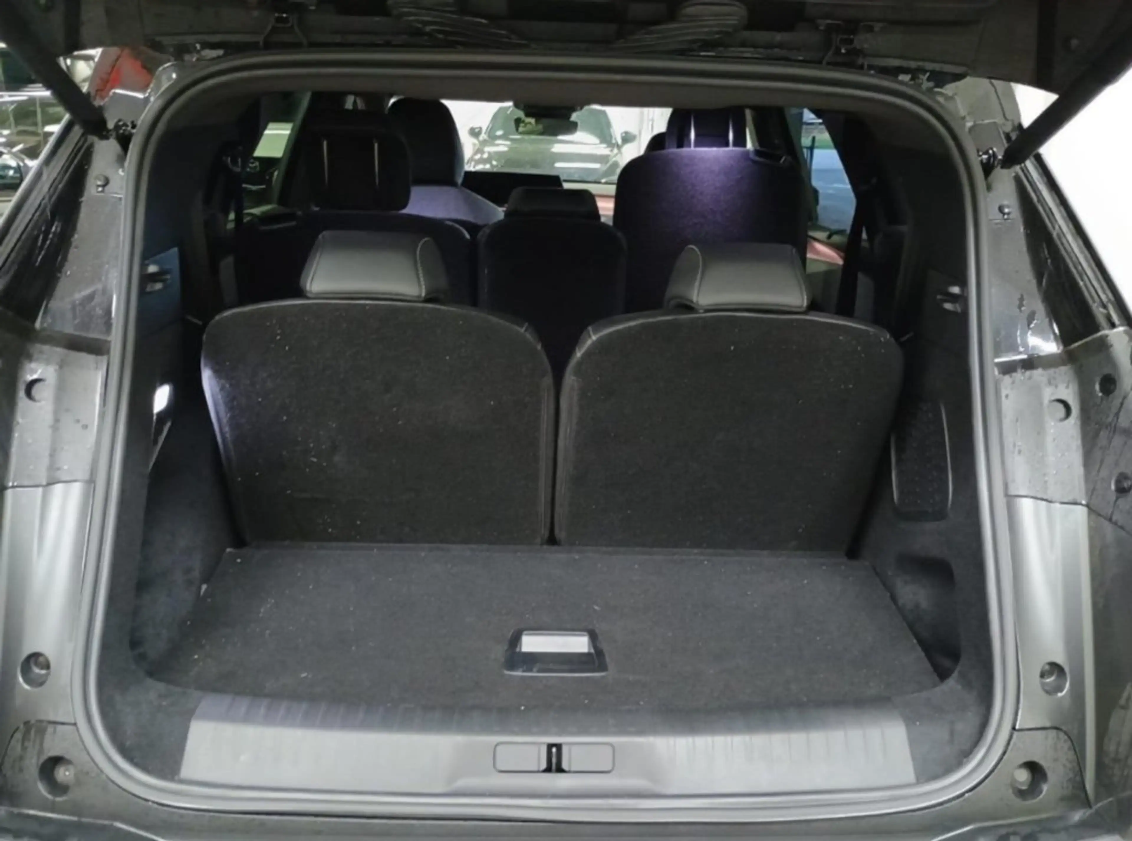 Peugeot 5008 GT Hybrid 145 e-DSC6 LP € 51.813,- — photo 12