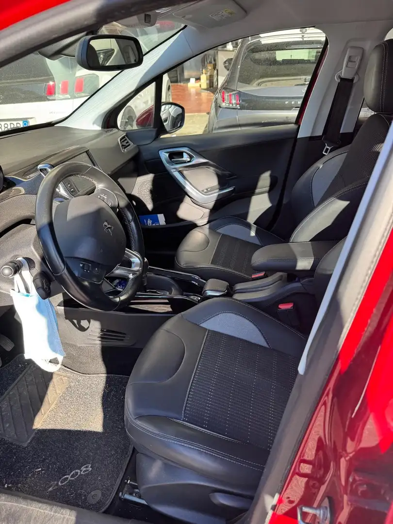 Peugeot 2008 2008 1.2 puretech t Gt Line s Rosso - 2