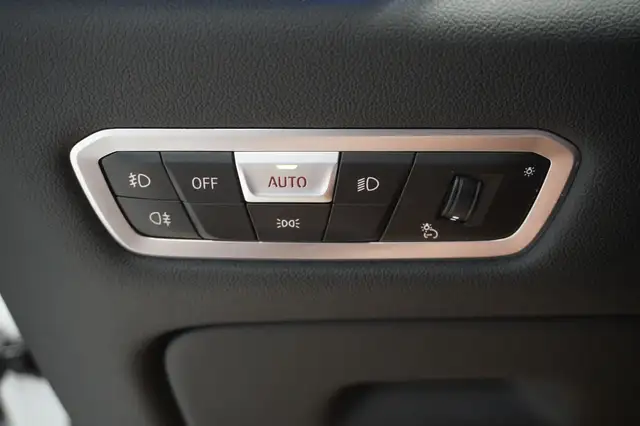 BMW X5 view 13