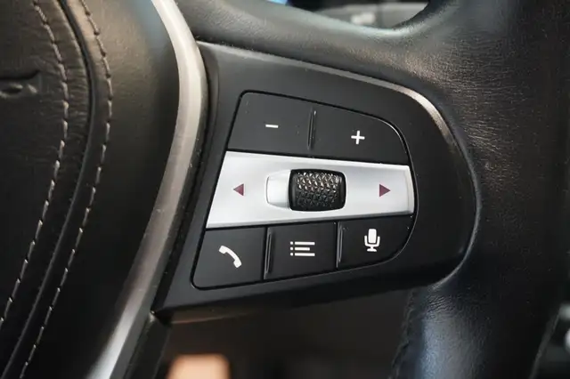 BMW X5 view 12