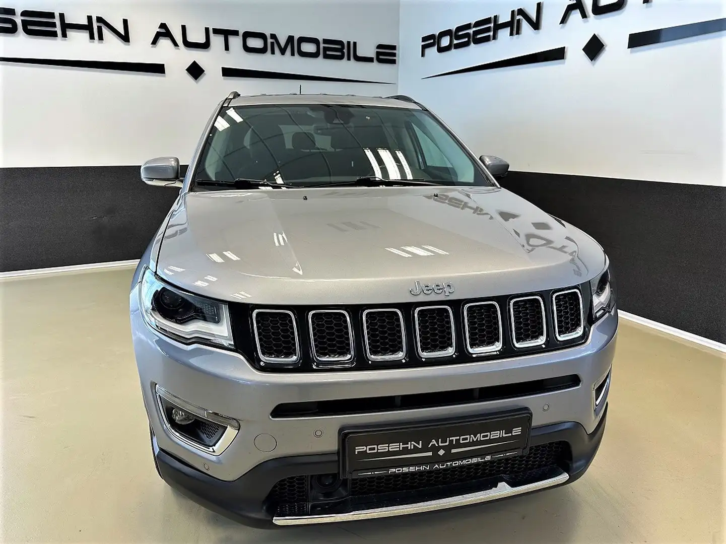 Jeep Compass 2.0 MJet Limited 4WD AHK ACC Leder Xenon Silber - 2