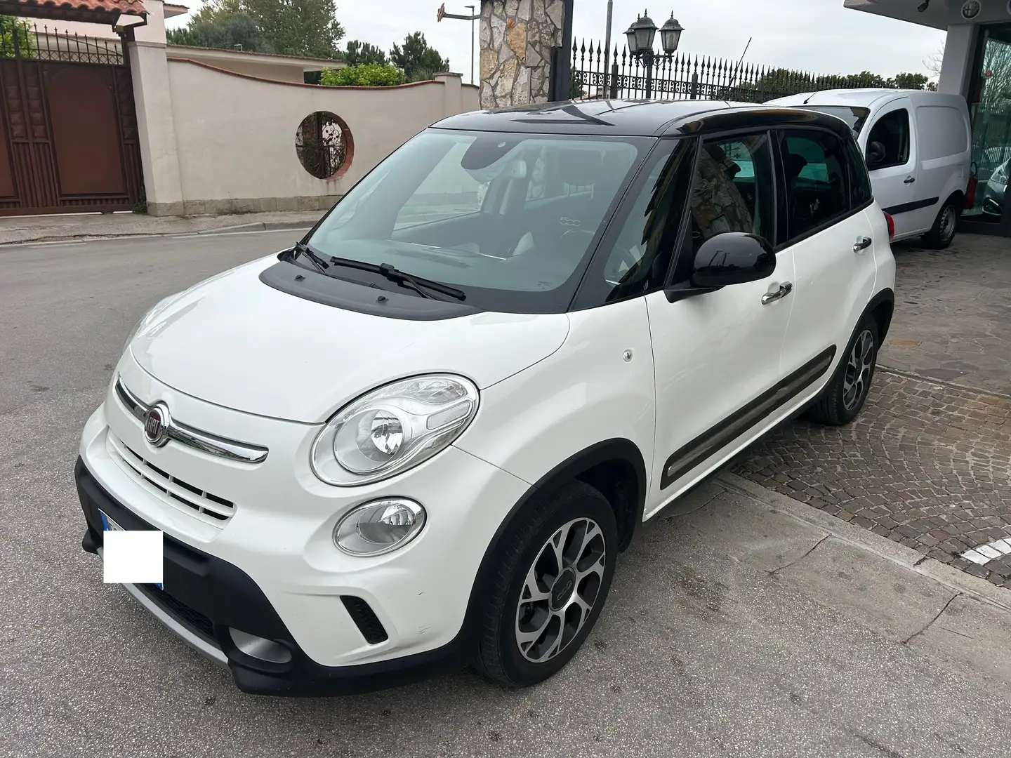 Fiat 500L 500L 1.3 mjt Trekking 95cv Blanc - 1