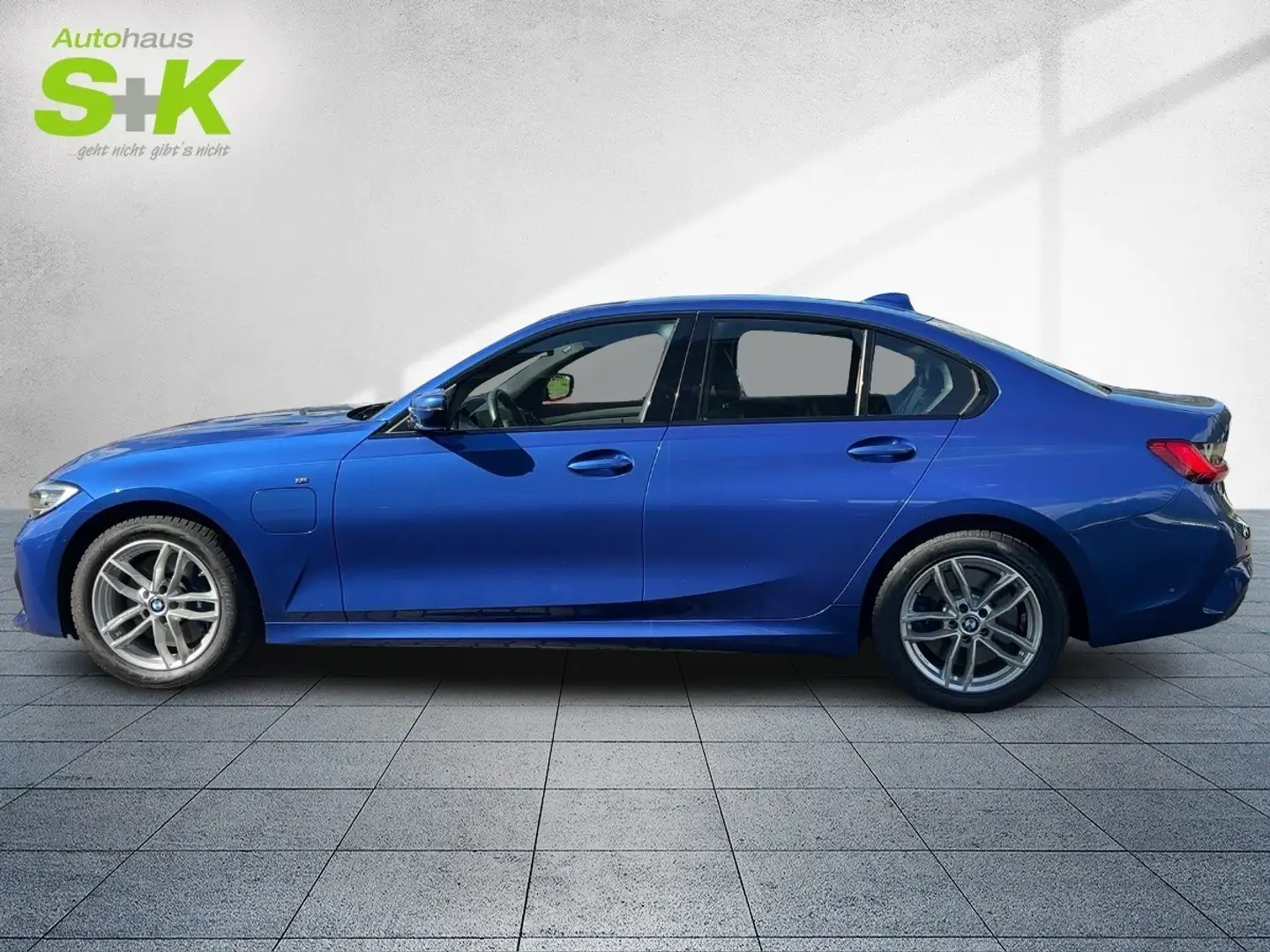 BMW 330 e M-Sport*Navi*R-Kamera*Hifi*8-Fach bereift**** Blauw - 2