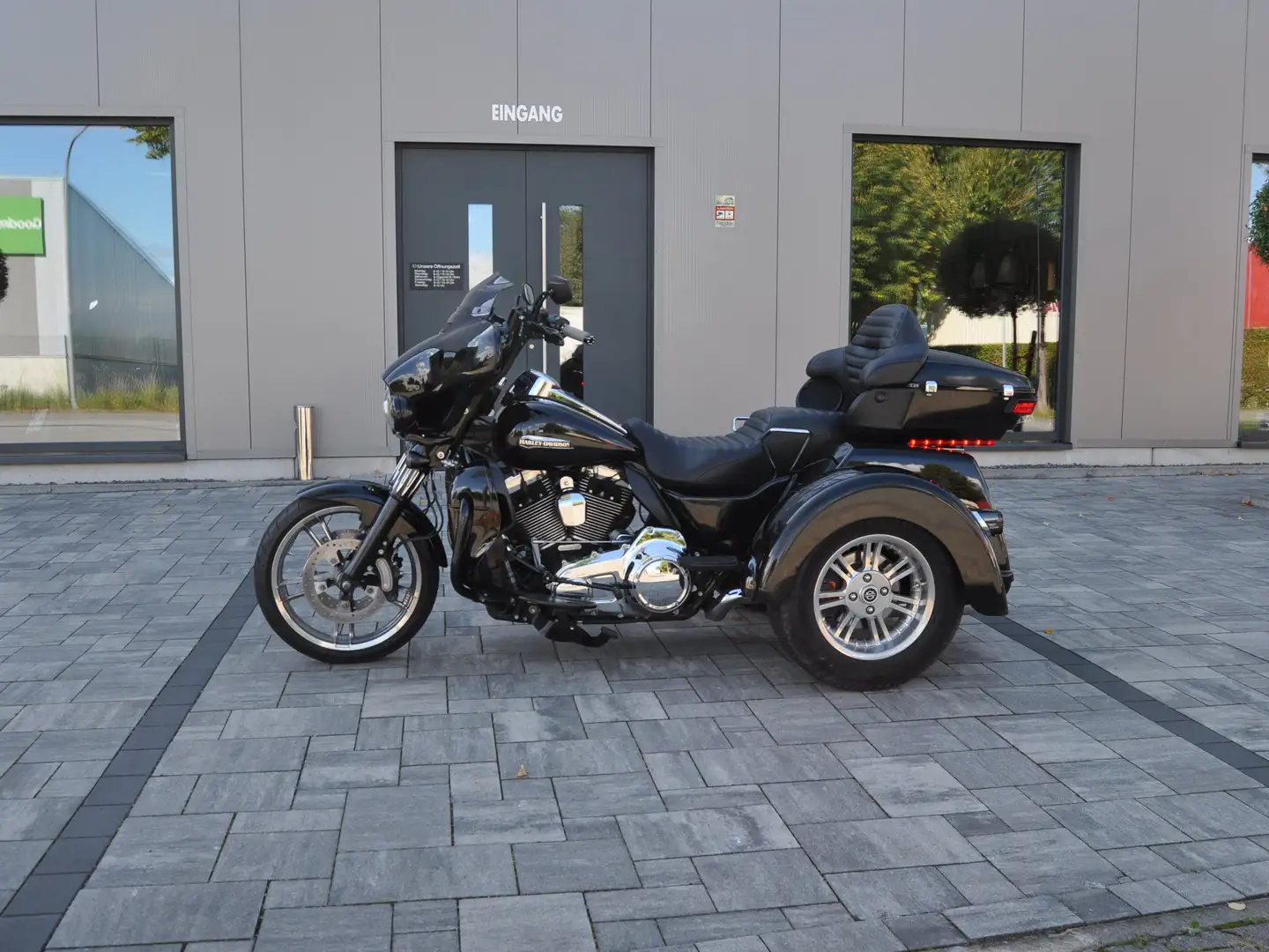 Harley-Davidson Trike FLHTCUTG Trike 1690ccm Top Zustand Nero - 1