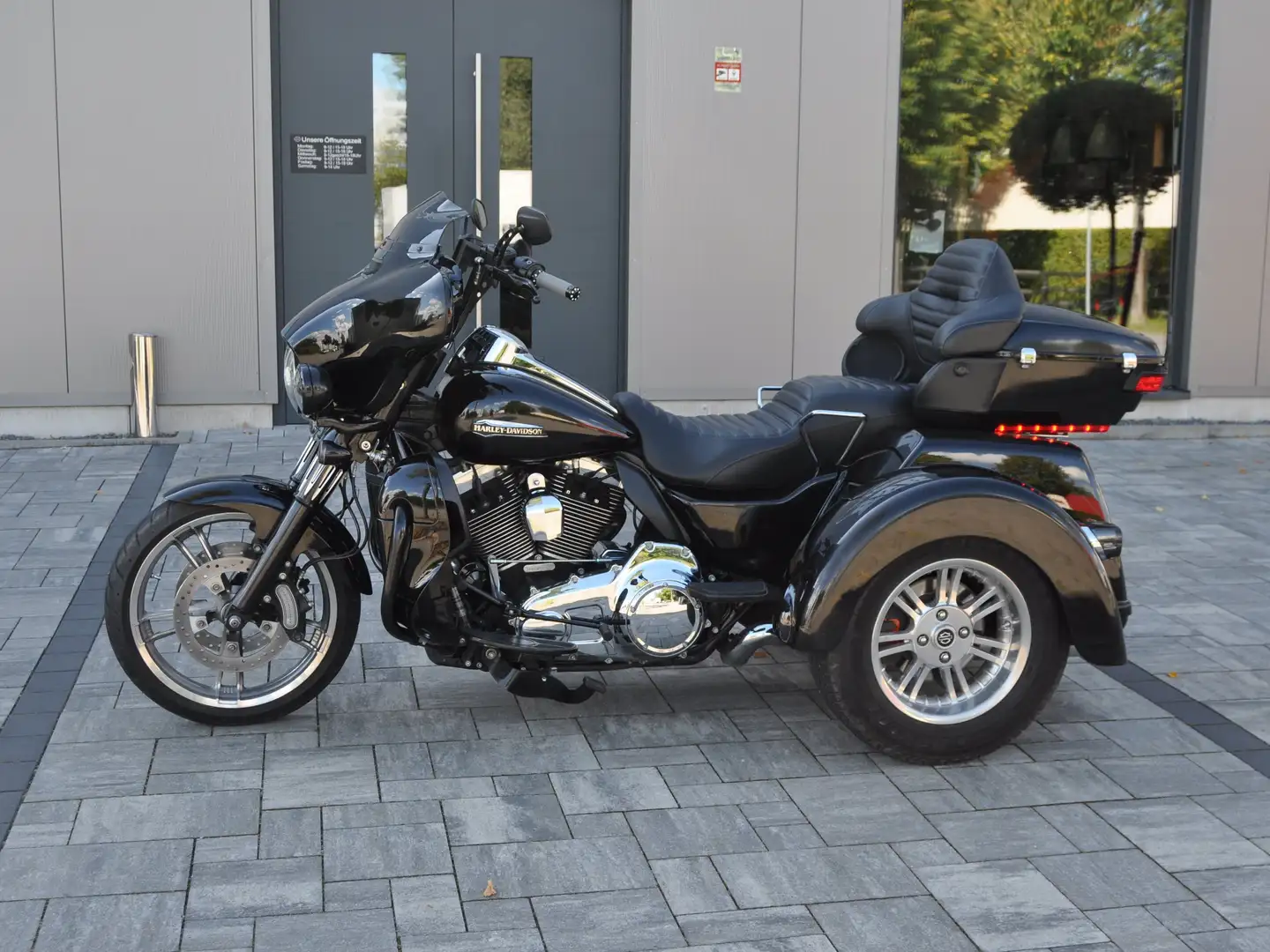 Harley-Davidson Trike FLHTCUTG Trike 1690ccm Top Zustand Nero - 2