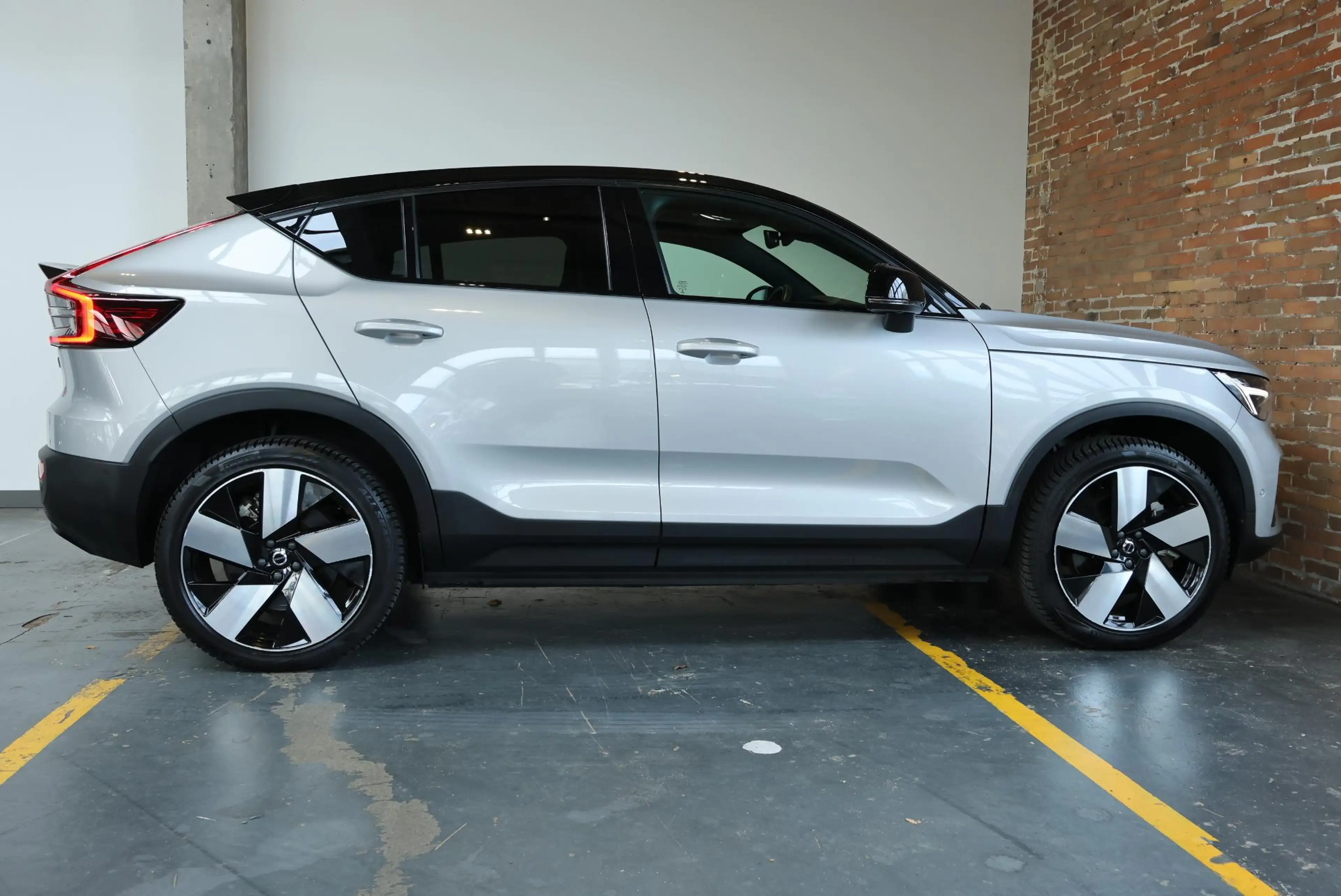 Volvo C40 Recharge Twin Intro Edition 78 kWh | 360° Parkeerc — photo 4