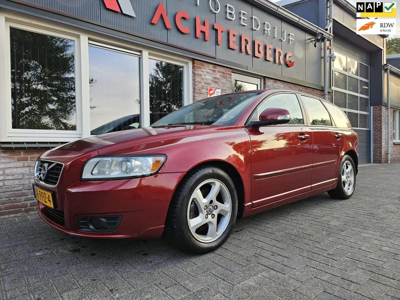 Volvo V50