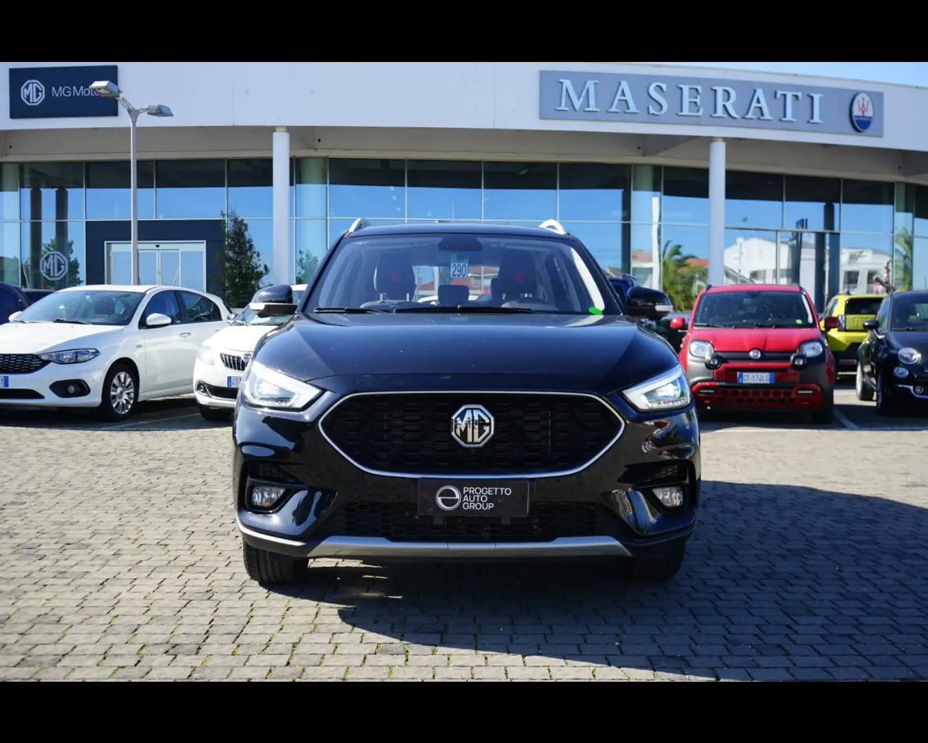 MG ZS 1.5 VTi-tech Luxury Zwart - 2