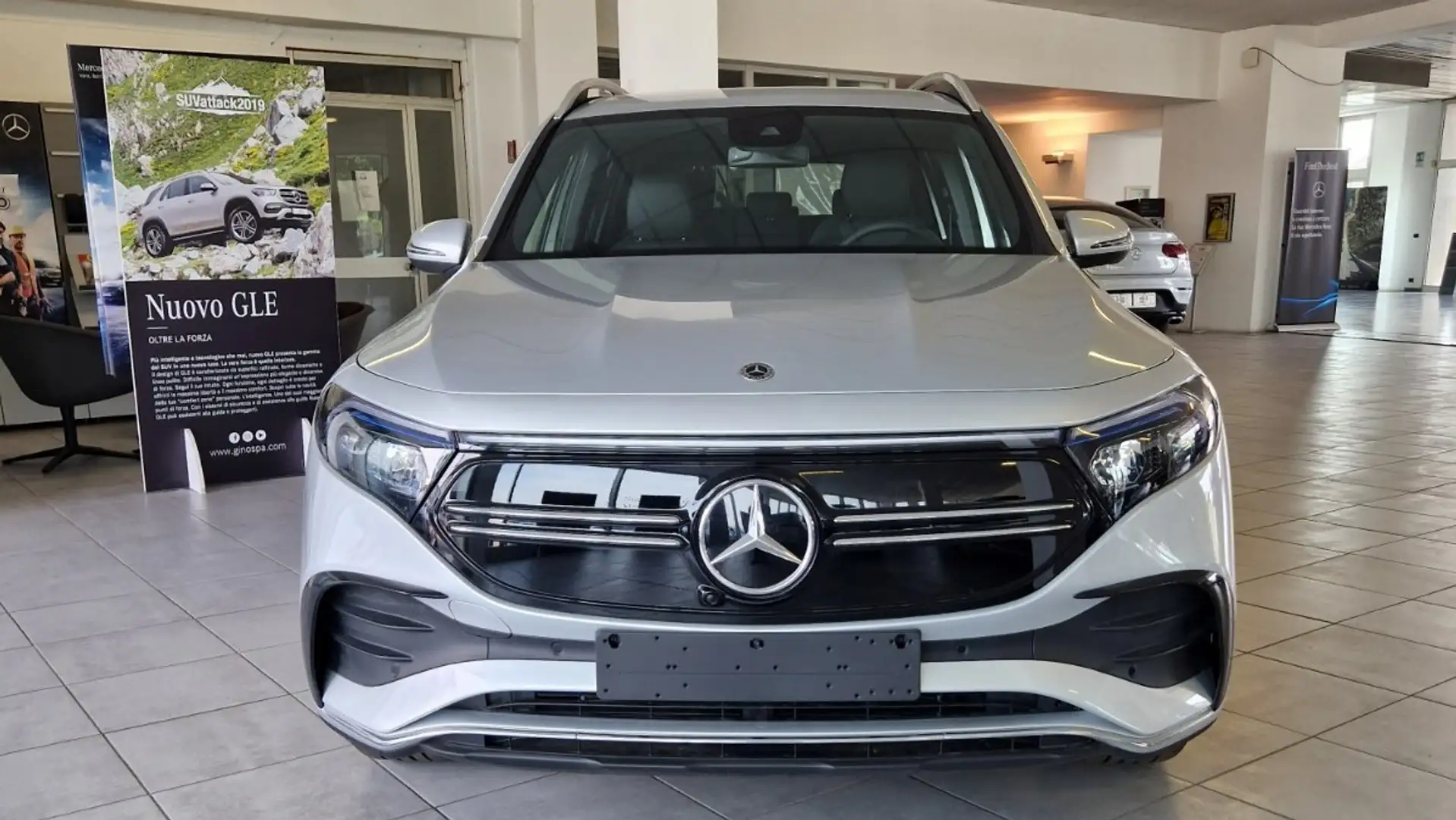 Mercedes-Benz EQB 250 Argento - 2