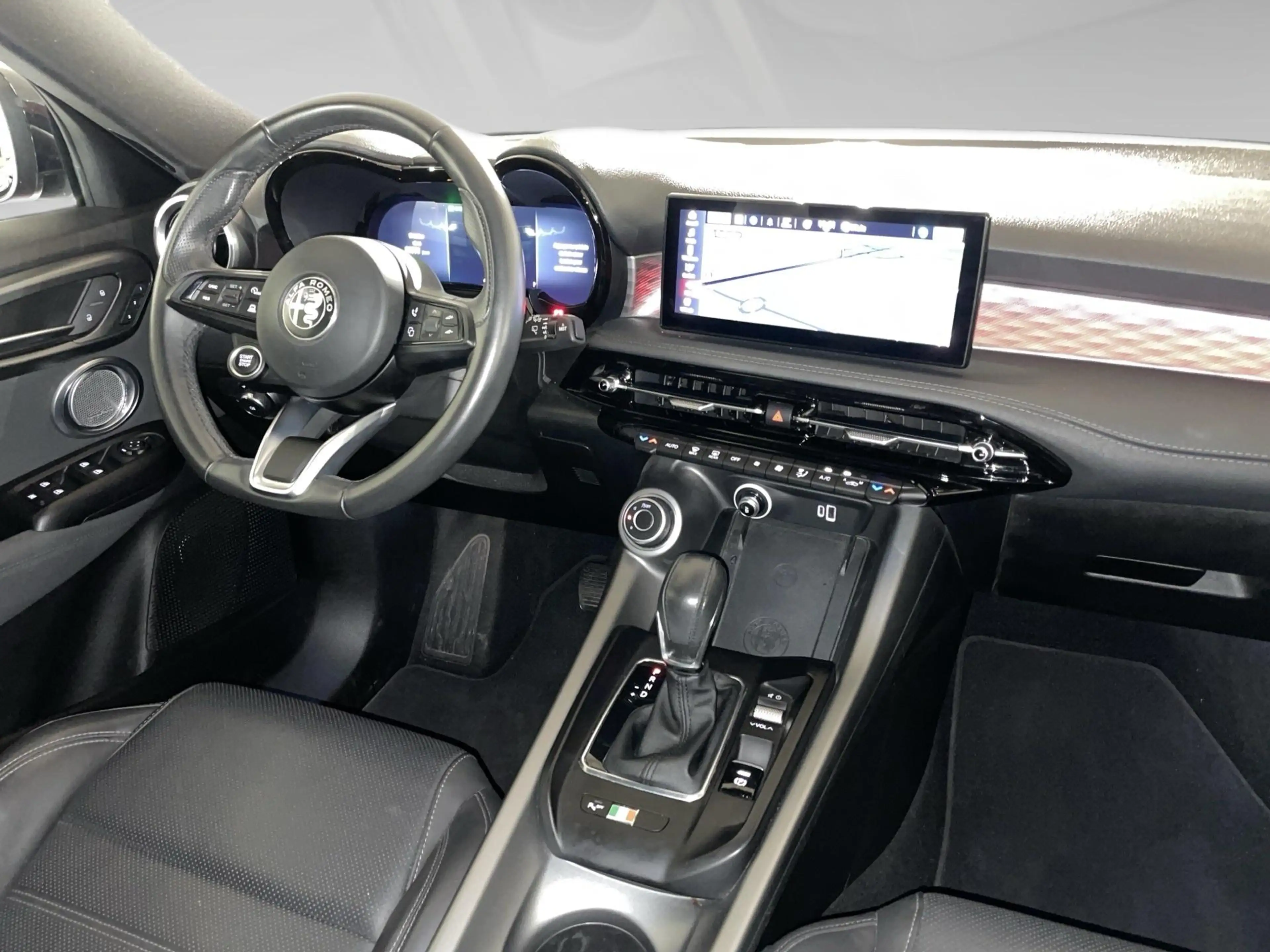 Alfa Romeo Tonale 1.5 VGT Hybrid 118kW — photo 7