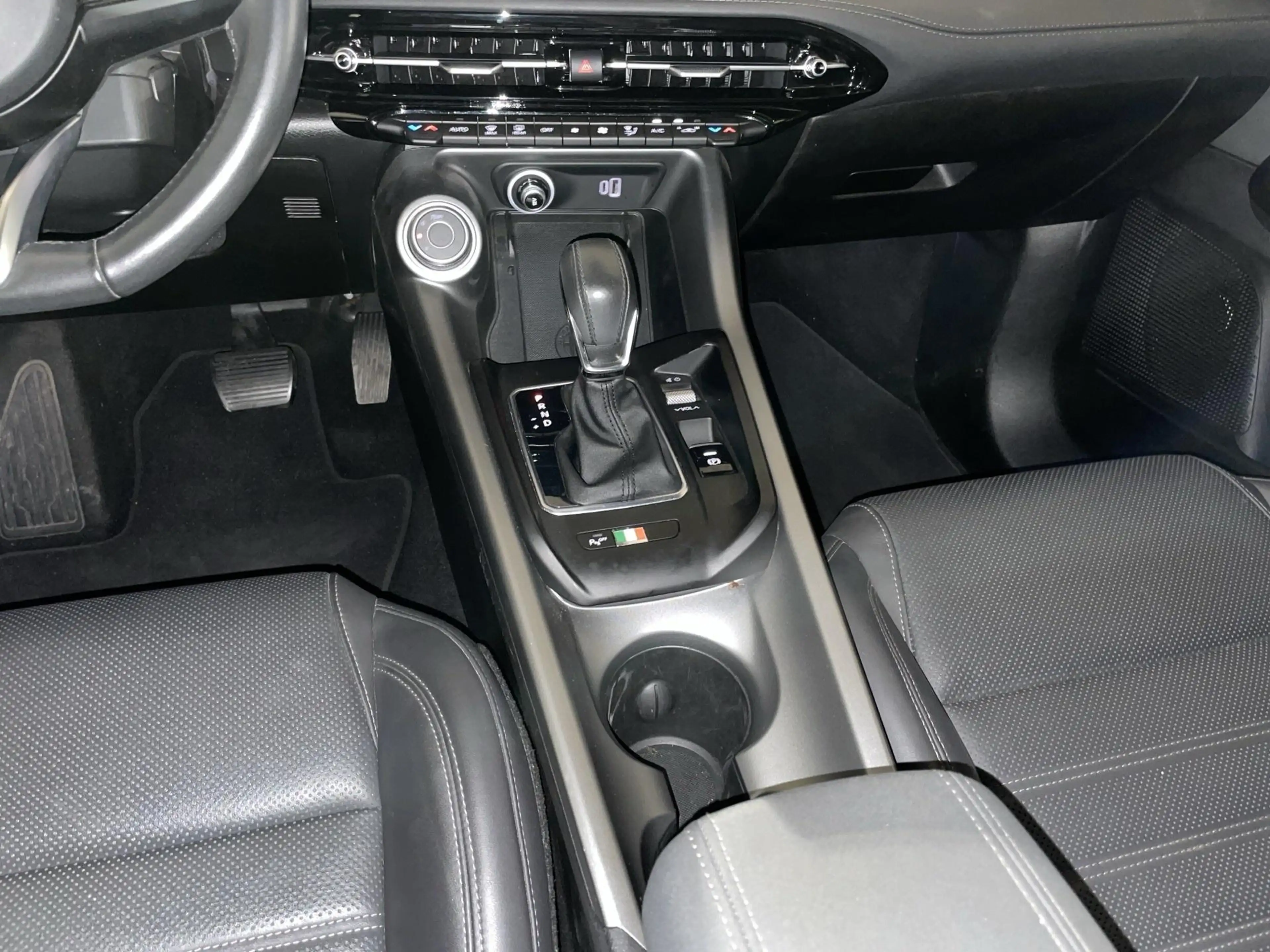 Alfa Romeo Tonale 1.5 VGT Hybrid 118kW — photo 10