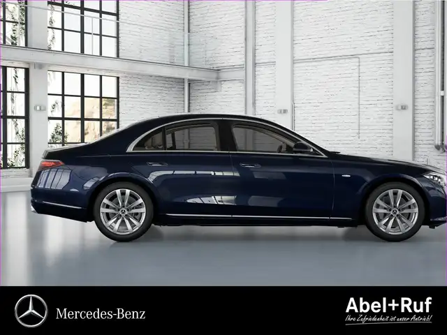Mercedes-Benz S-Class view 6