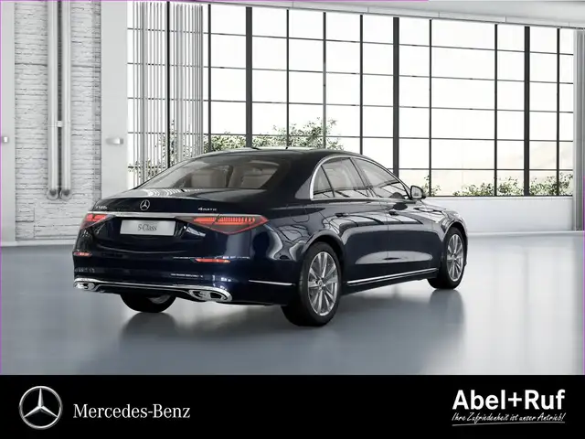 Mercedes-Benz S-Class view 4