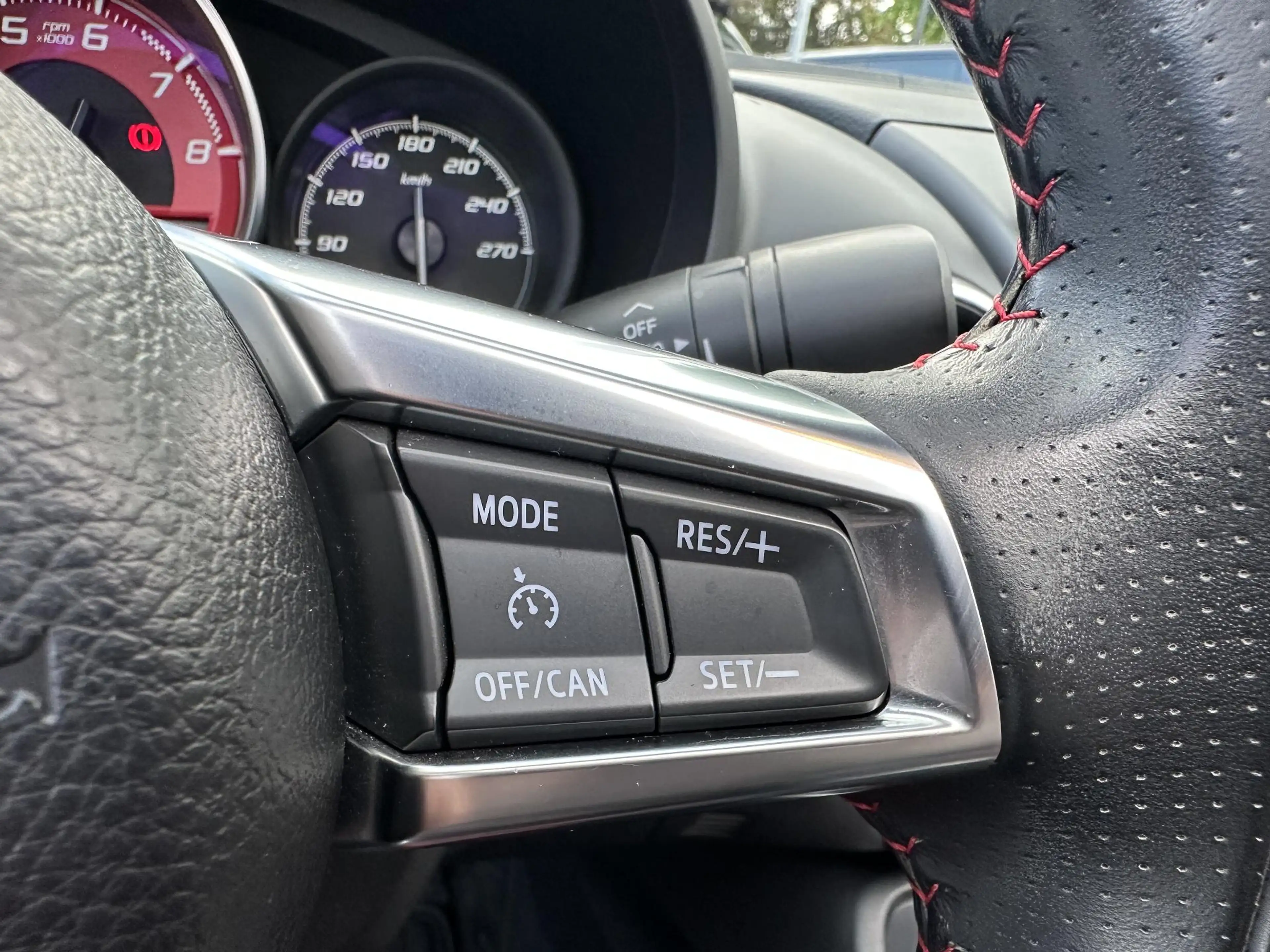 Fiat 124 Spider Abarth 1.4 MultiAir Turbo 170PK Turismo — photo 26