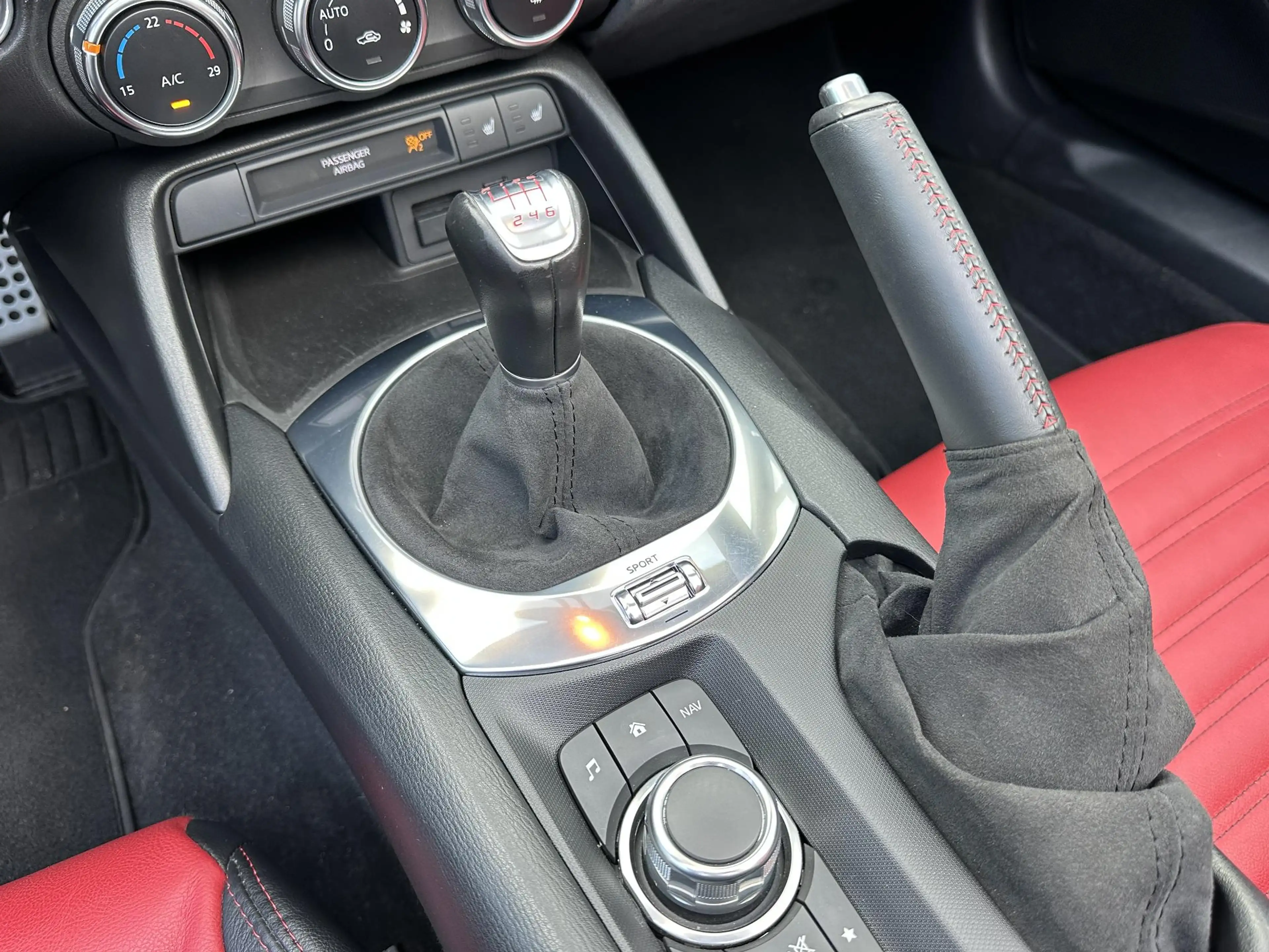 Fiat 124 Spider Abarth 1.4 MultiAir Turbo 170PK Turismo — photo 23
