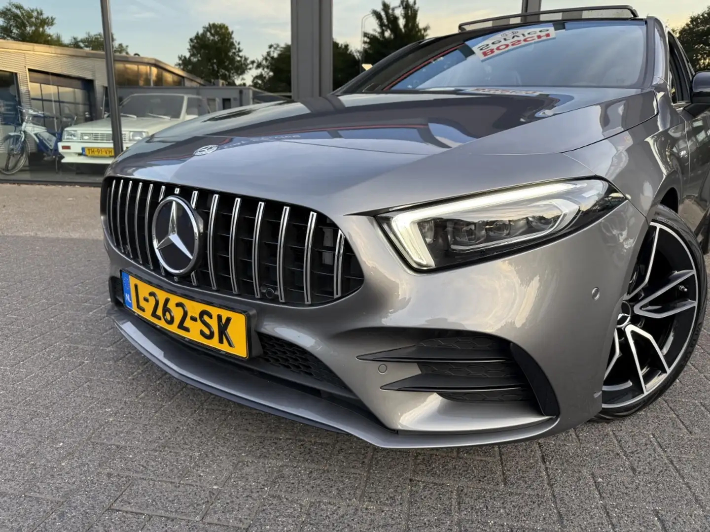 Mercedes-Benz A 35 AMG 4M Ed. 1 miltek Gris - 2