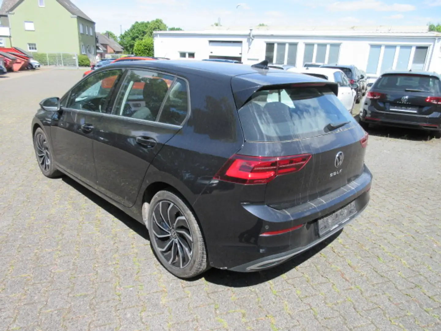 Volkswagen Golf Style 1.5 TSI NAVI PANO IQ LIGHT ACC eSITZ ALU APS SITZH Schwarz - 2
