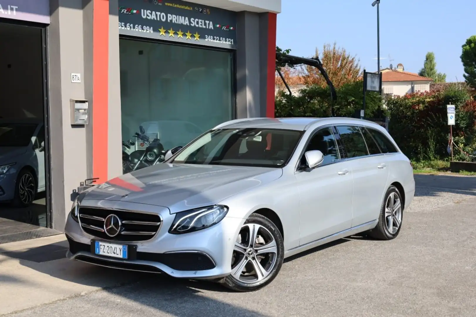 Mercedes-Benz E 220 d S.W. 4Matic Auto LED Luci AMBIENT Camera ACC Rad Argento - 1