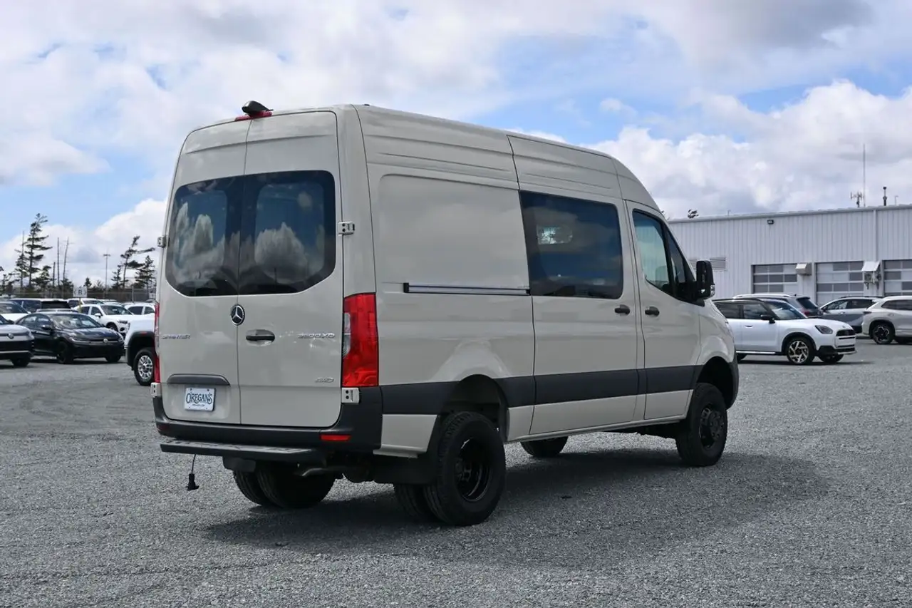 Mercedes-Benz Sprinter снимка Mercedes-Benz Sprinter