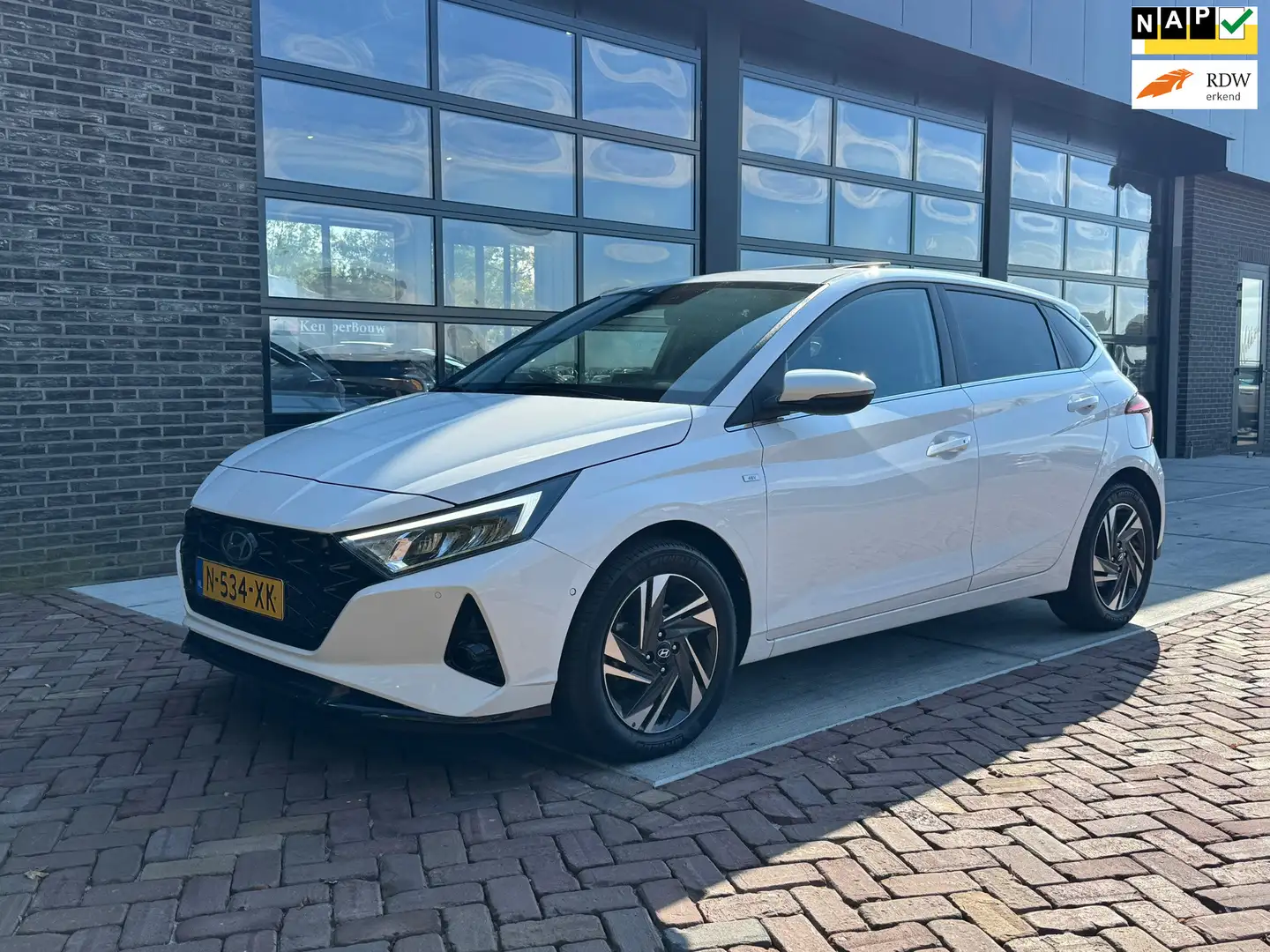 Hyundai i20 1.0 T-GDI Premium Sky | Autm | Pano | Digi dash | Bianco - 1