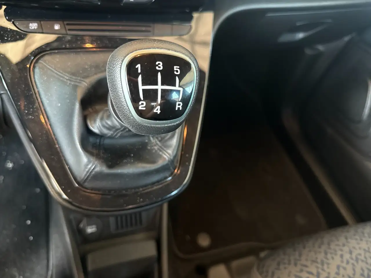 Lancia Ypsilon 2024 — фото 19