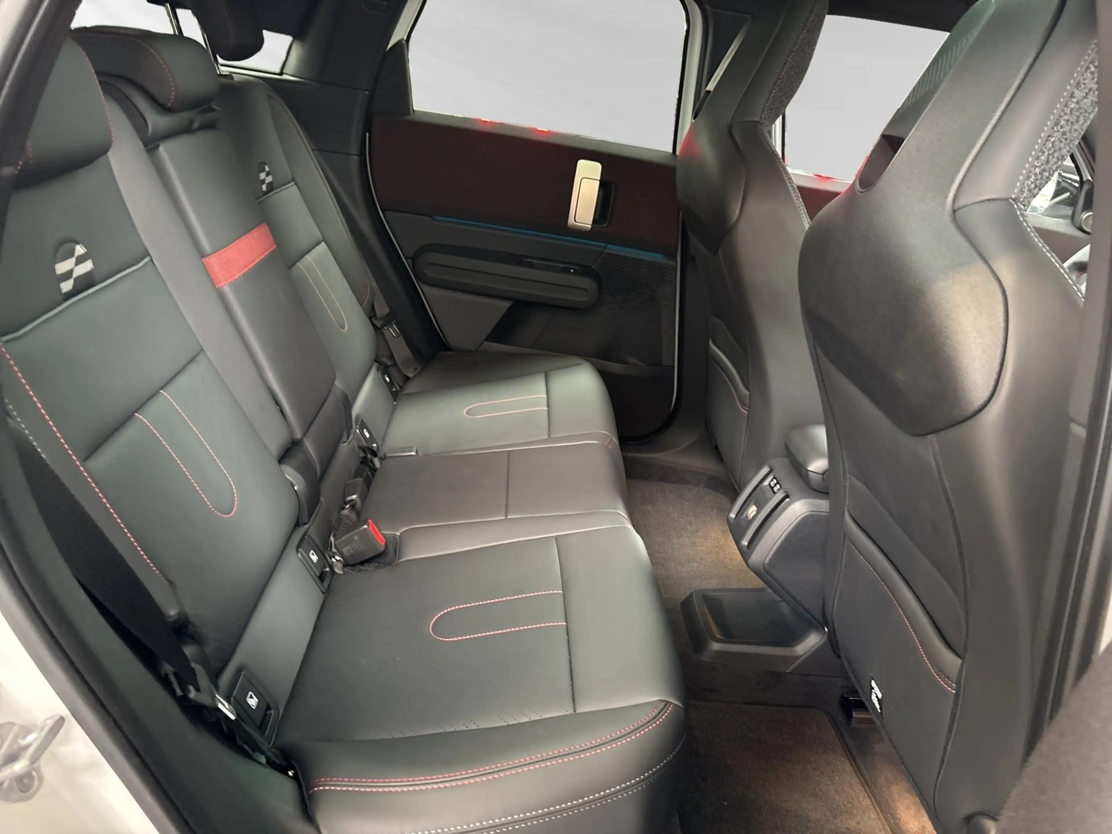 MINI Cooper SE Countryman Countryman SE ALL4 JCW Trim|Paket L|Pano|Head-Up — photo 15