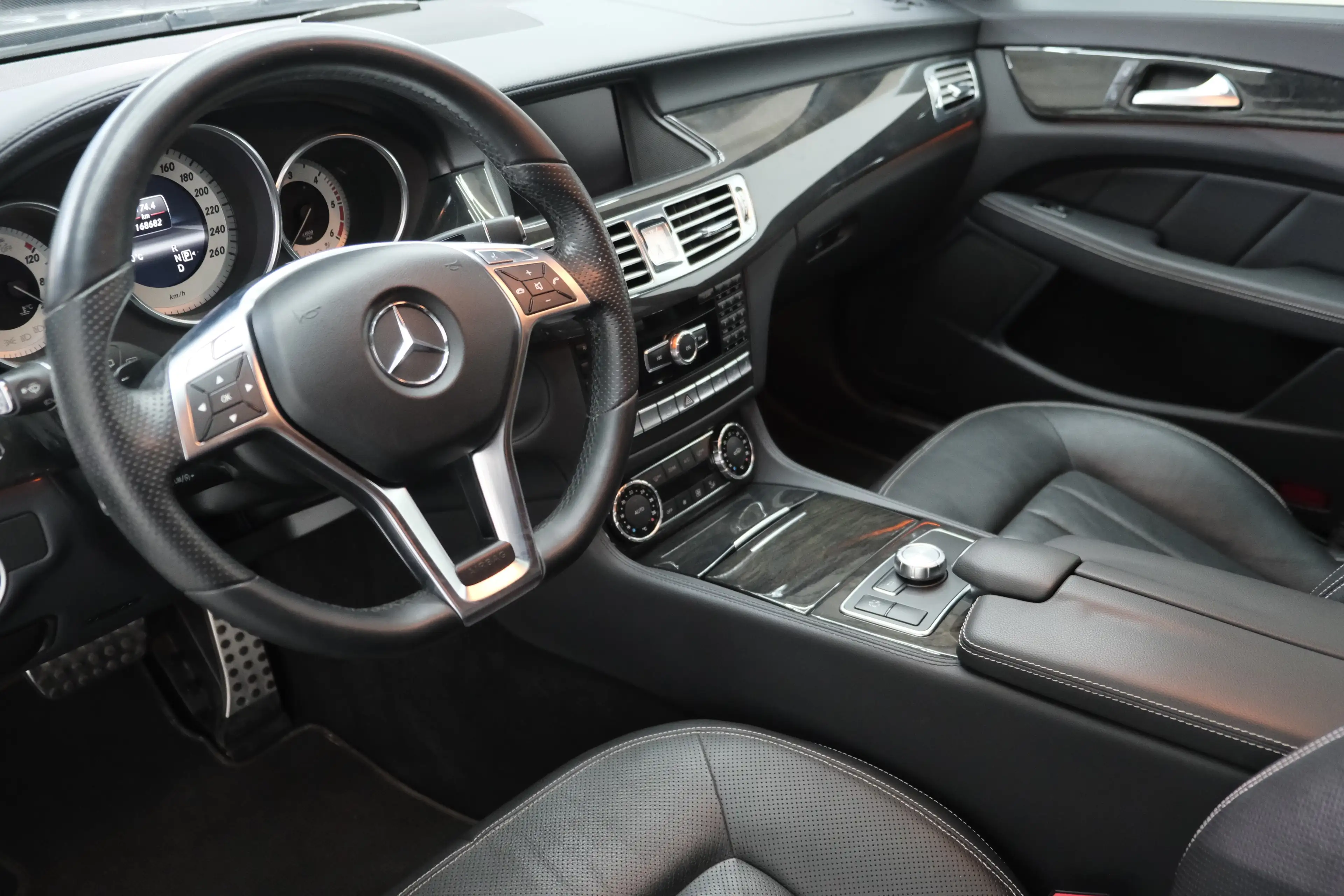 Mercedes-Benz CLS 350 CLS 350 CDI Shooting Brake 4M | AMG Line | TV — photo 14