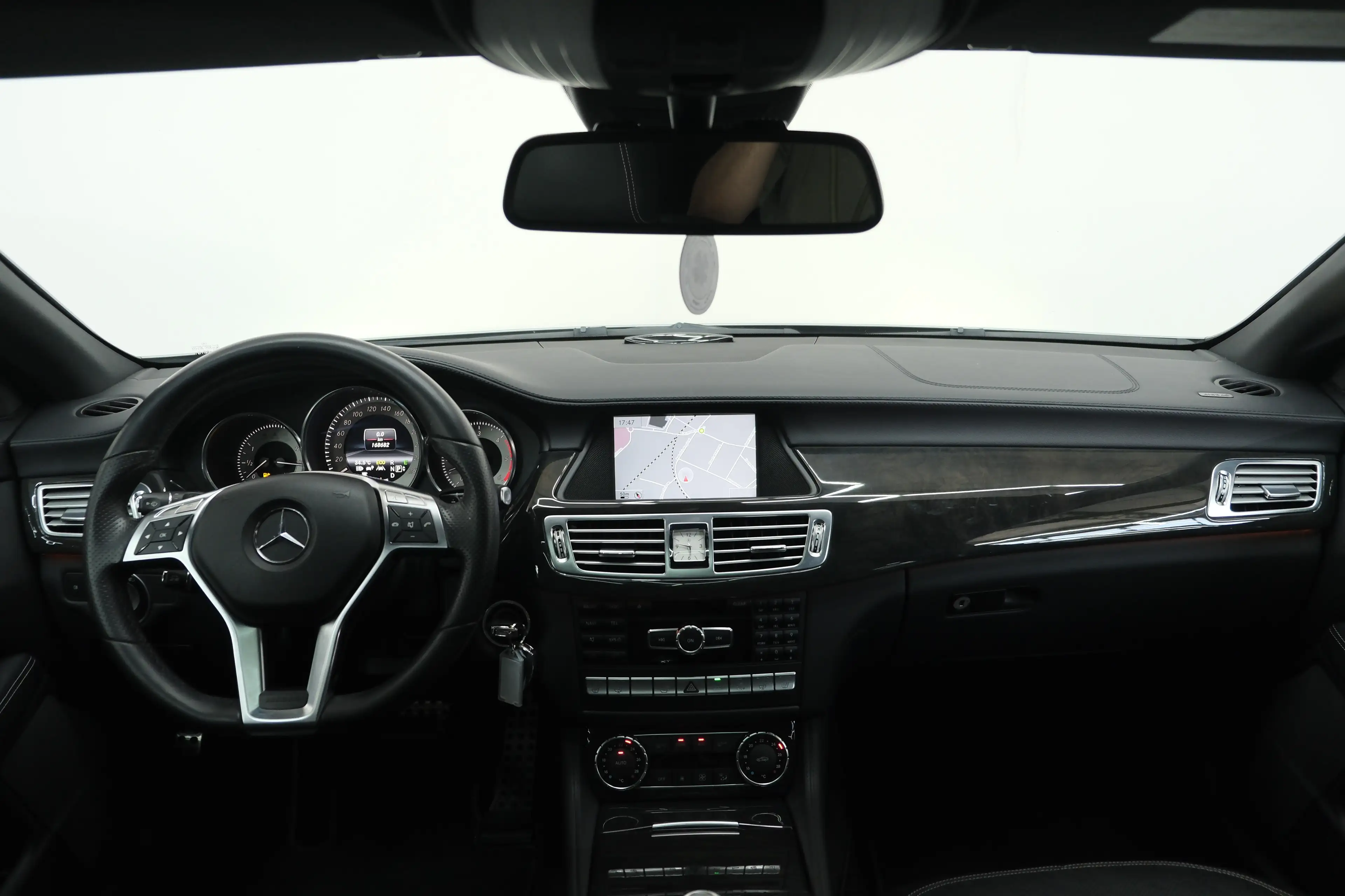 Mercedes-Benz CLS 350 CLS 350 CDI Shooting Brake 4M | AMG Line | TV — photo 11