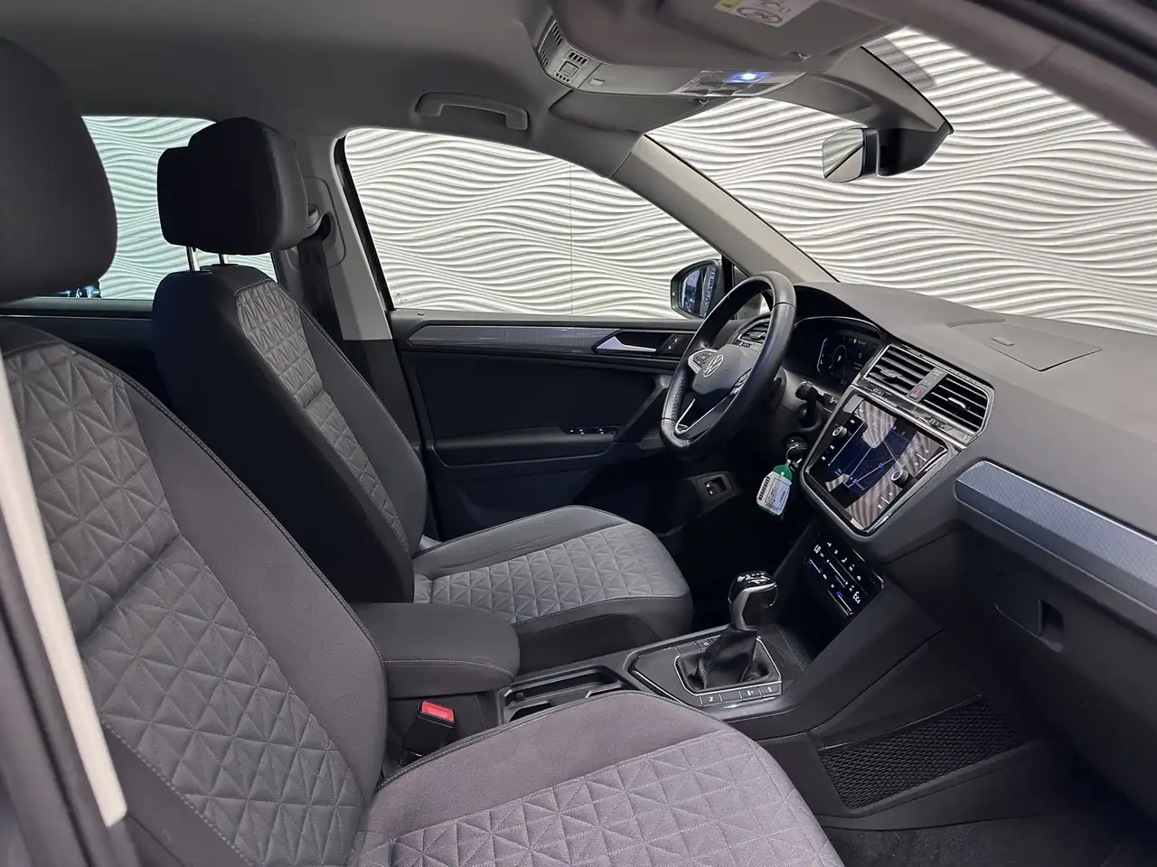 Volkswagen Tiguan eHybrid*PHEV*CARPLAY*CAMERA*LAGE BIV!*, миниатюра 18