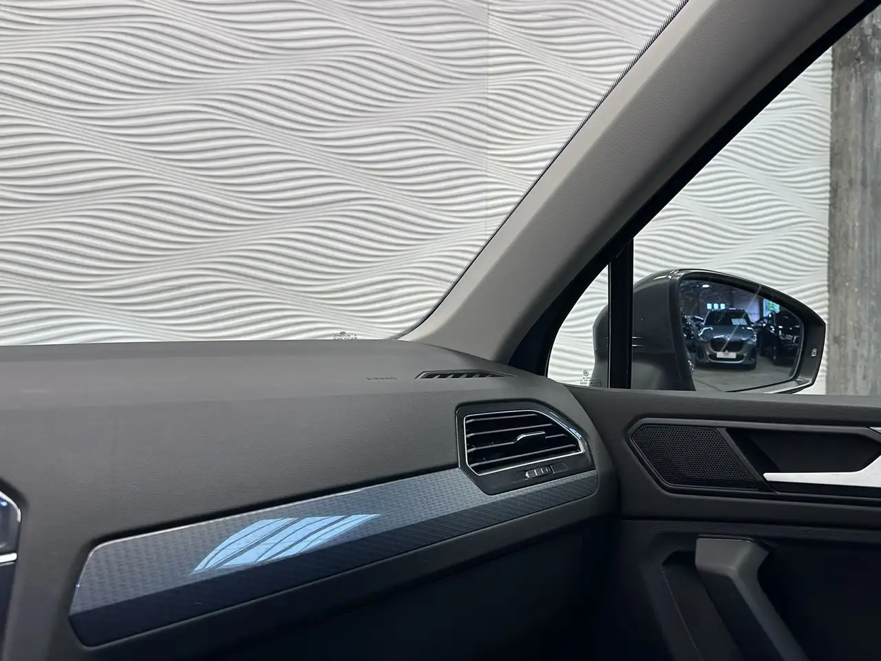 Volkswagen Tiguan eHybrid*PHEV*CARPLAY*CAMERA*LAGE BIV!*, миниатюра 28