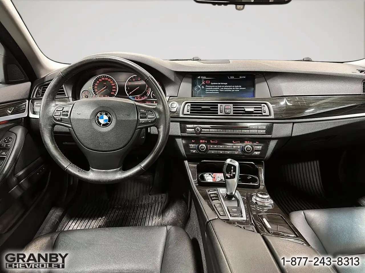 BMW 5 Series снимка BMW 5 Series