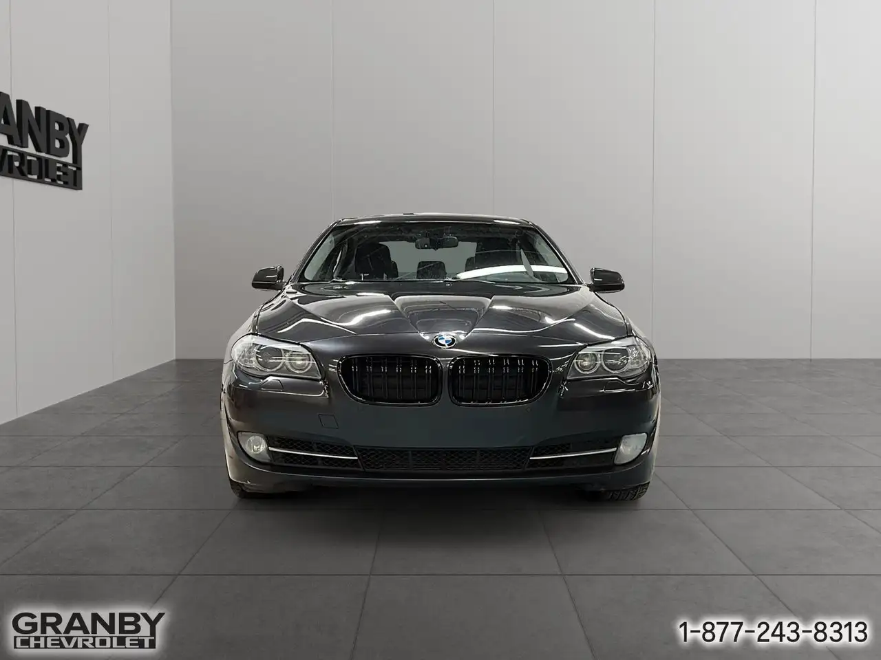 BMW 5 Series снимка BMW 5 Series