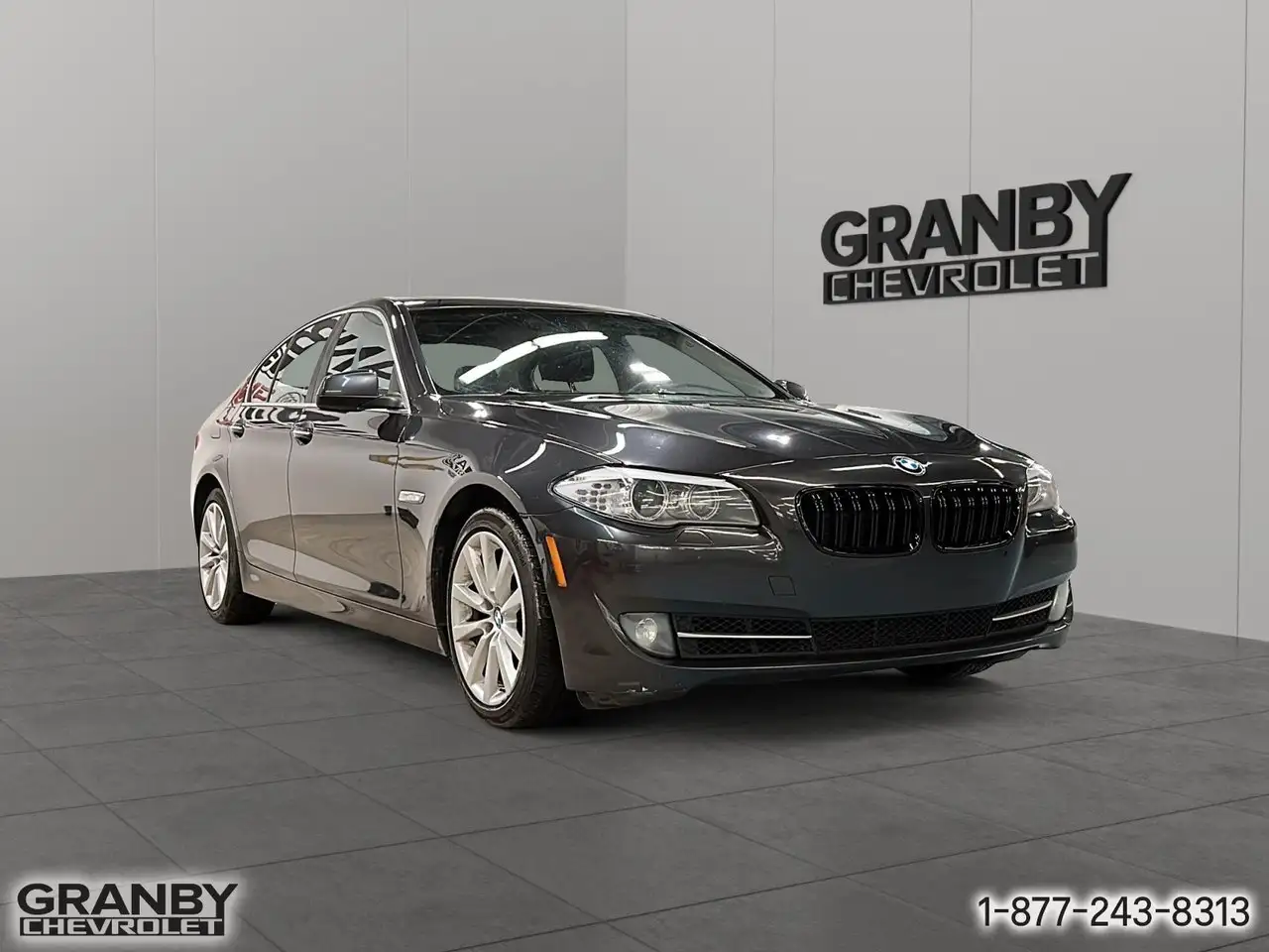 BMW 5 Series снимка BMW 5 Series