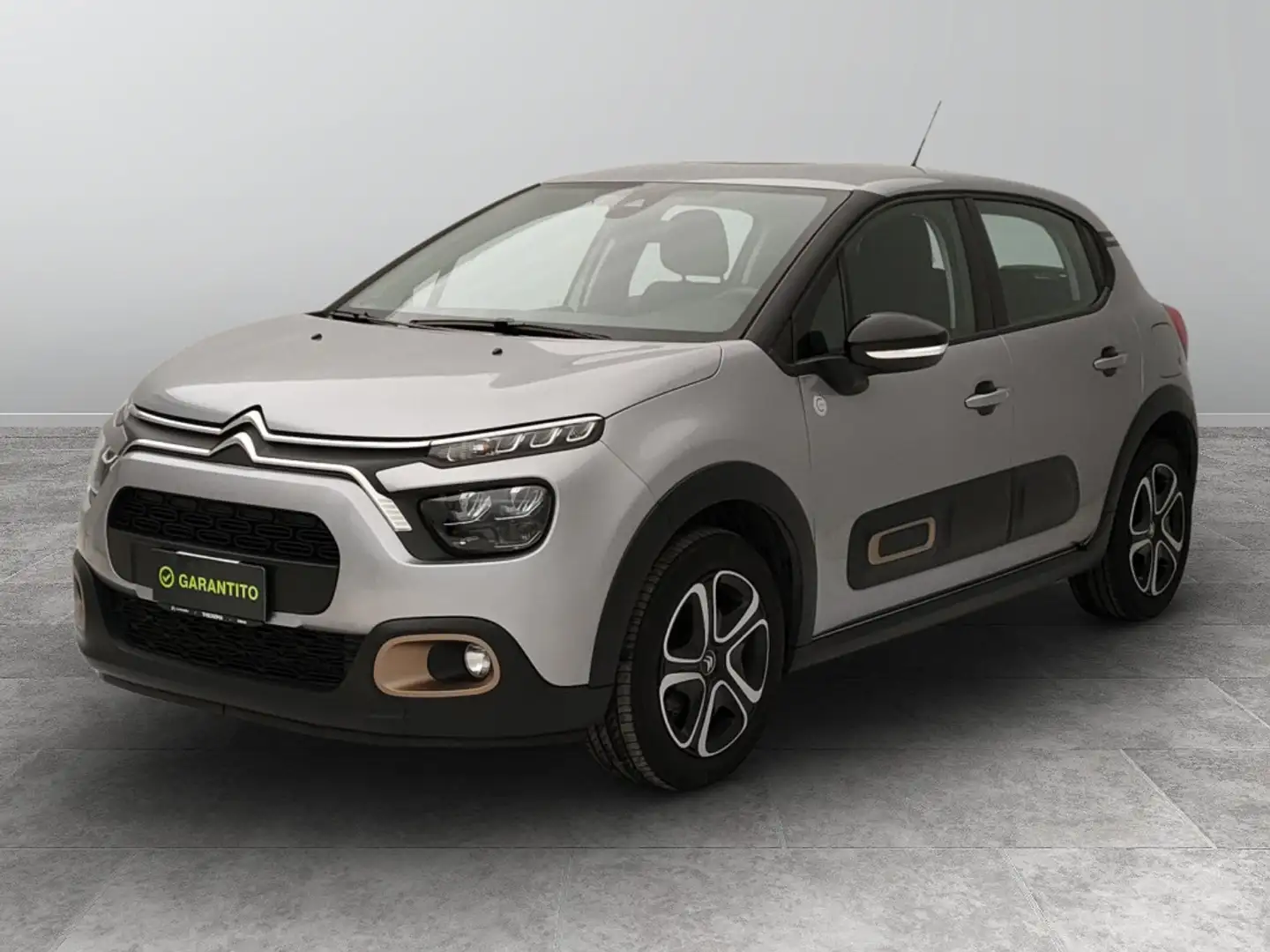 Citroen C3 1.2 PureTech C-Series Argent - 1