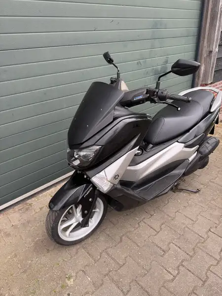 Yamaha NMAX 125 - foto 2
