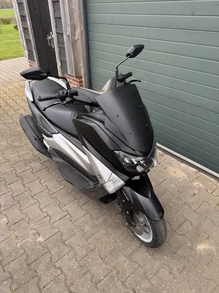 Yamaha NMAX 125 - foto 6