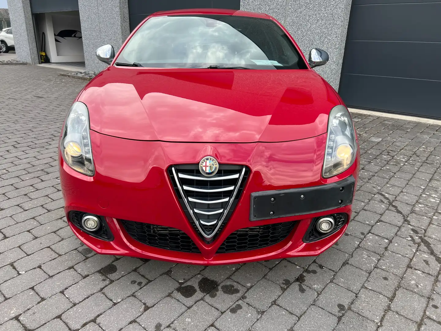 Alfa Romeo Giulietta Giulietta 1.6 JTDM Impression**EXPORT OU MARCHAND* Rood - 2