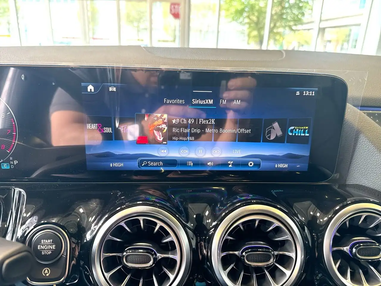 Mercedes-Benz GLA снимка Mercedes-Benz GLA