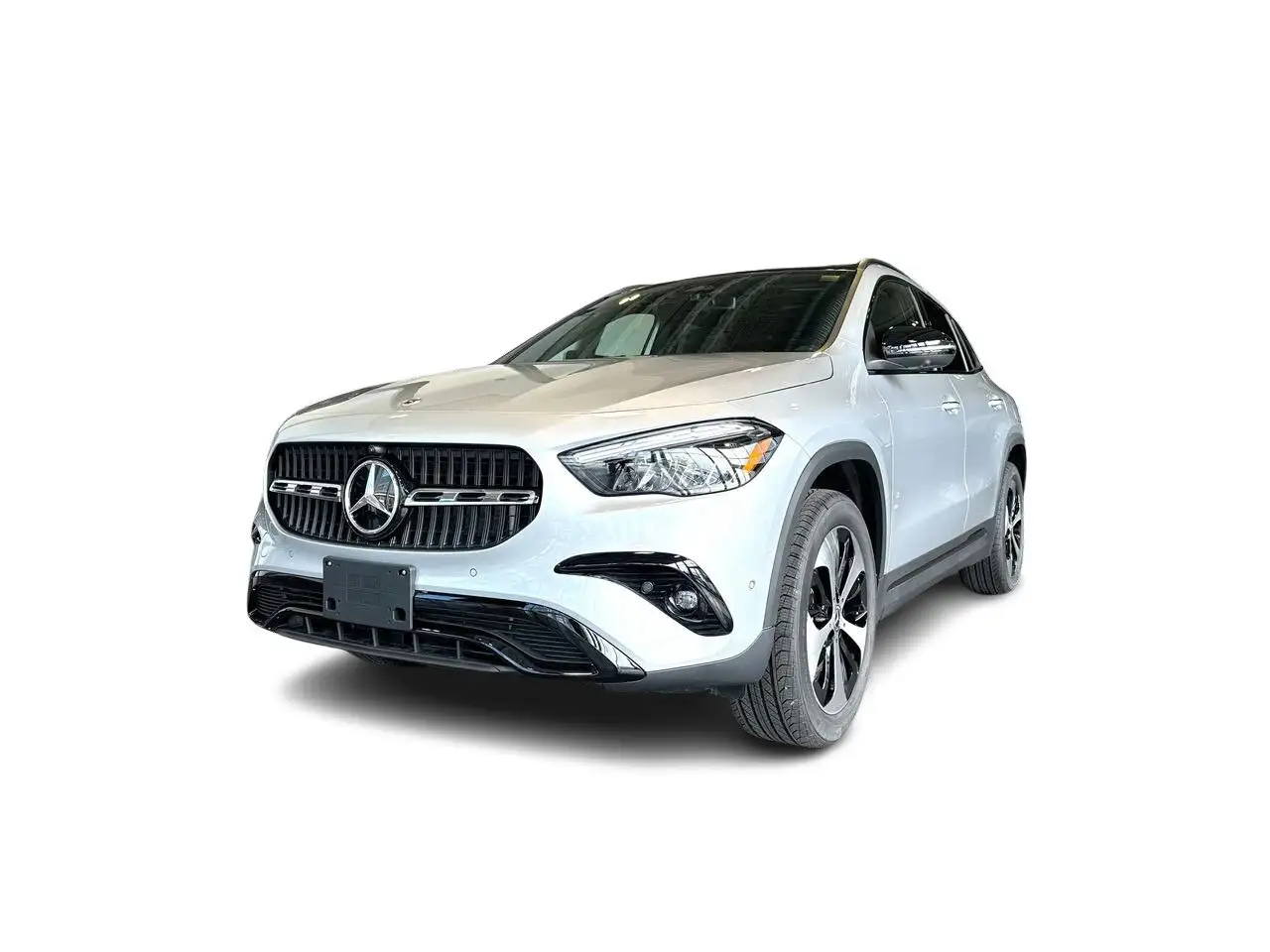 Mercedes-Benz GLA снимка Mercedes-Benz GLA