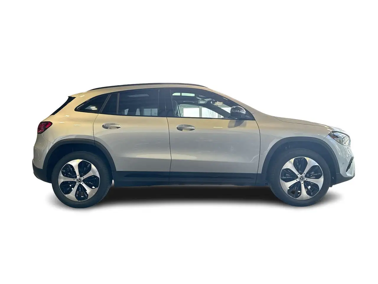 Mercedes-Benz GLA снимка Mercedes-Benz GLA