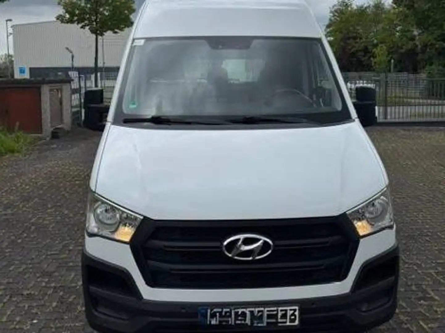Hyundai H 350 H350 Cargo L3H2 S Weiß - 2