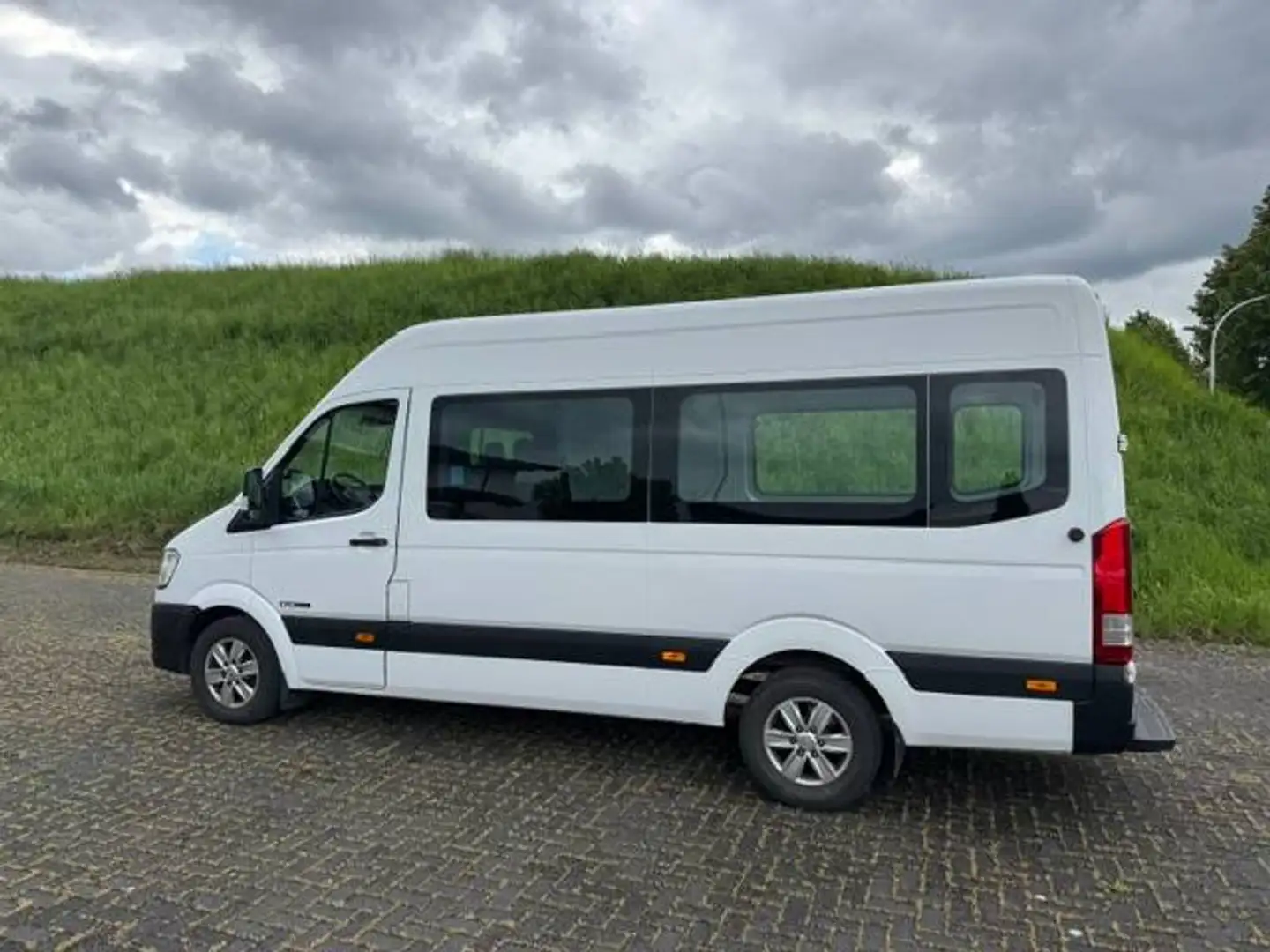Hyundai H 350 H350 Cargo L3H2 S Weiß - 1