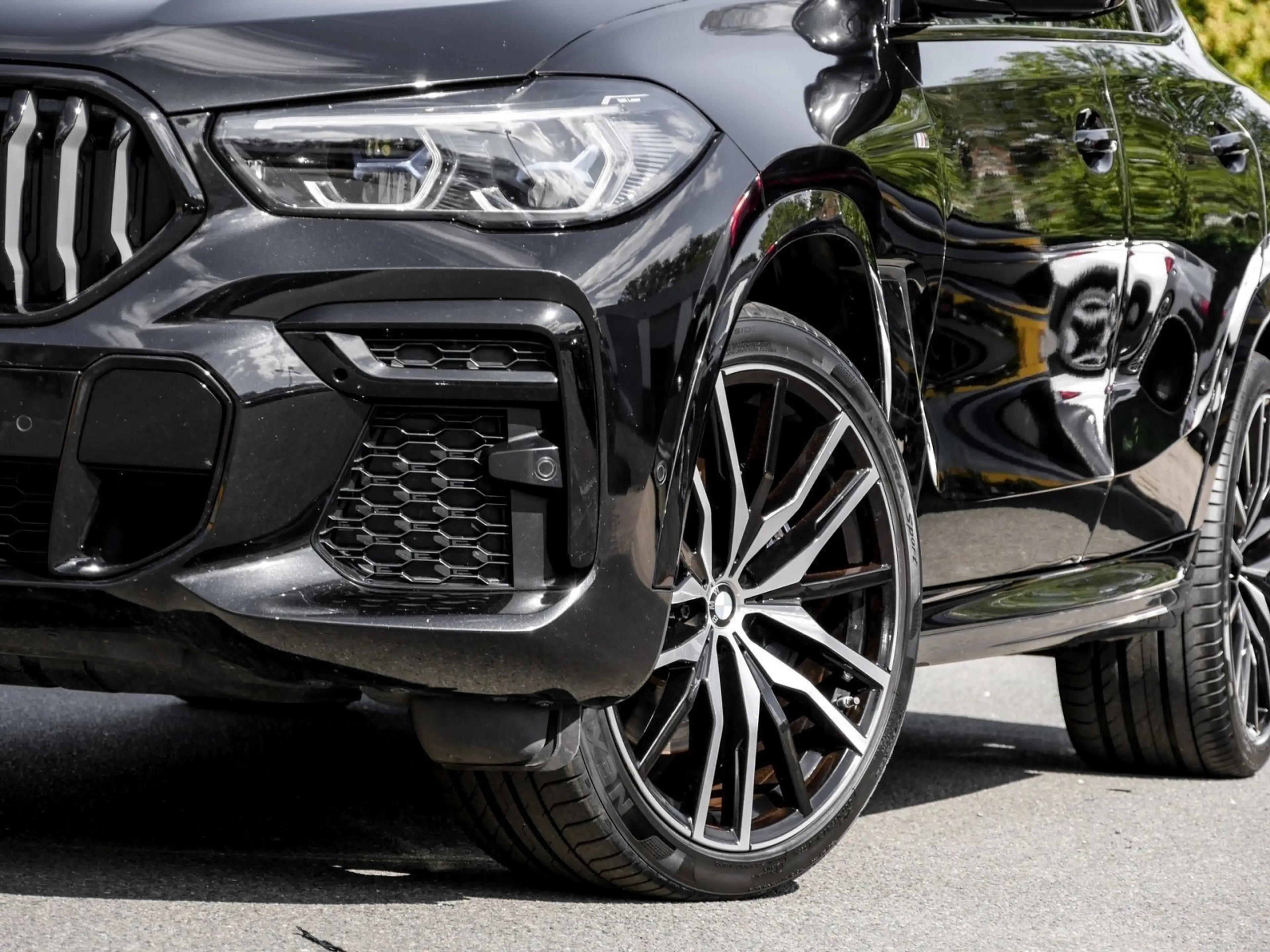 BMW X6 xDrive30d M Sport HUD ACC AHK NAVI LED Laser — photo 5