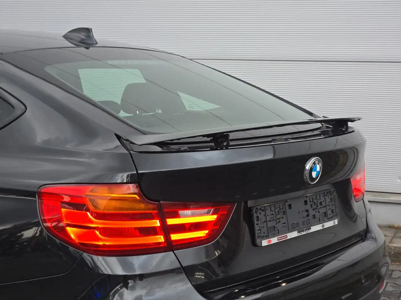 BMW 328I GRAN TURISMO M SPORT 245ch - CUIR DAKOTA - GPS - SIÈGES CHAUFFANTS - PDC AVANT/ARRIÈRE - SUSPENSION SPORT