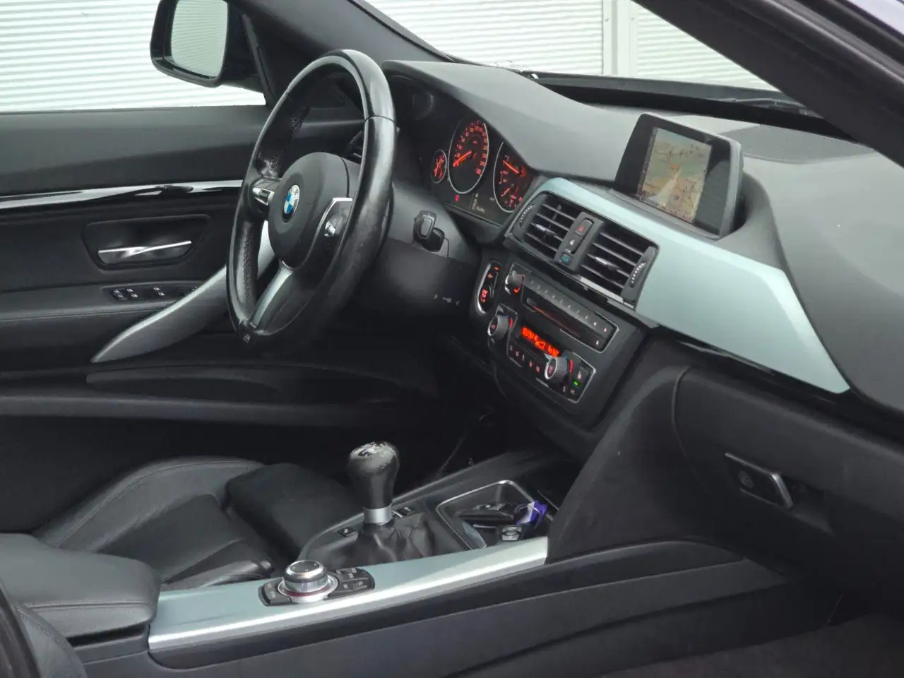 BMW 328I GRAN TURISMO M SPORT 245ch - CUIR DAKOTA - GPS - SIÈGES CHAUFFANTS - PDC AVANT/ARRIÈRE - SUSPENSION SPORT