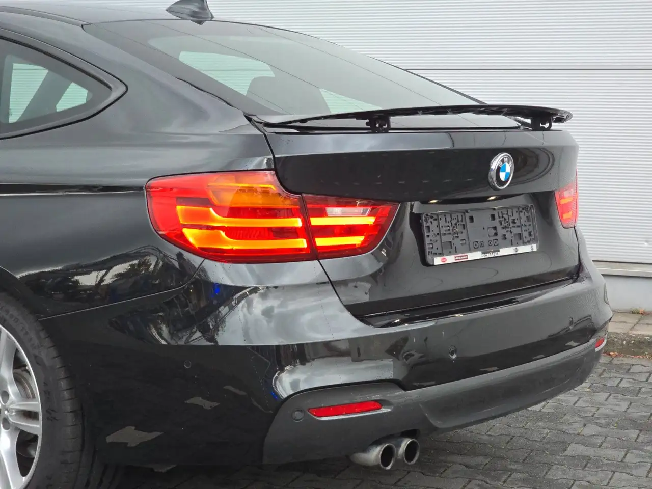 BMW 328I GRAN TURISMO M SPORT 245ch - CUIR DAKOTA - GPS - SIÈGES CHAUFFANTS - PDC AVANT/ARRIÈRE - SUSPENSION SPORT