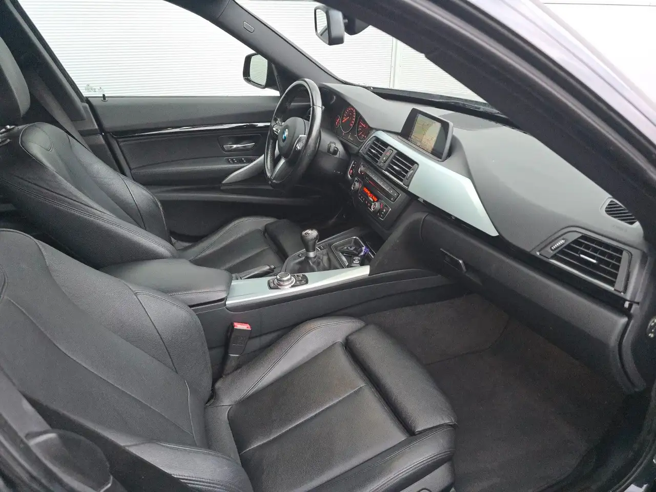 BMW 328I GRAN TURISMO M SPORT 245ch - CUIR DAKOTA - GPS - SIÈGES CHAUFFANTS - PDC AVANT/ARRIÈRE - SUSPENSION SPORT