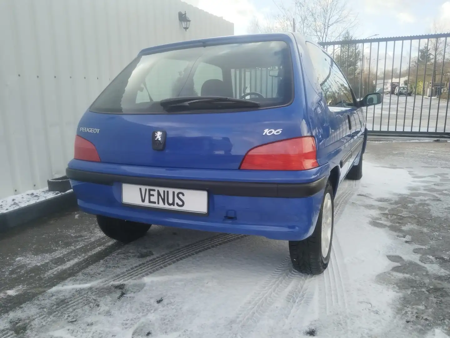 Peugeot 106 Blau - 2