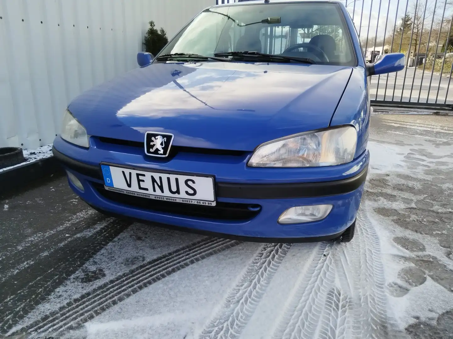 Peugeot 106 Blau - 1