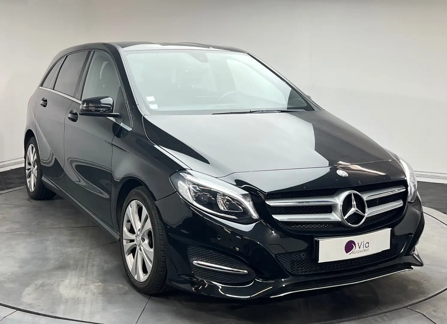 Mercedes-Benz B 200 200 d 136 ch 7-G DCT Intuition - Caméra de Recul - Suivi Complet Negro - 2